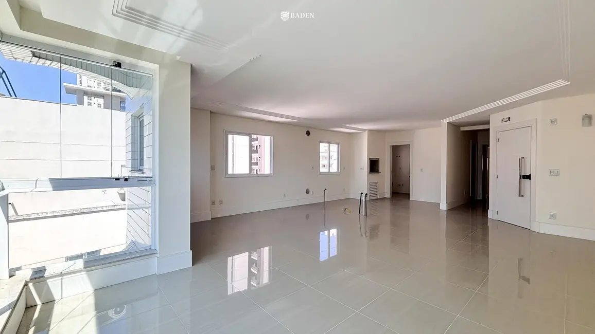 Foto 7 de Apartamento com 3 quartos à venda, 136m2 em Balneario Camboriu - SC