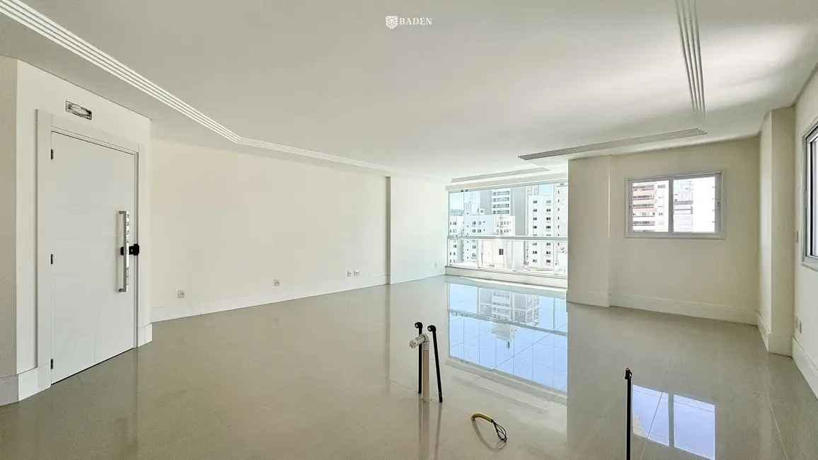 Foto 6 de Apartamento com 3 quartos à venda, 136m2 em Balneario Camboriu - SC