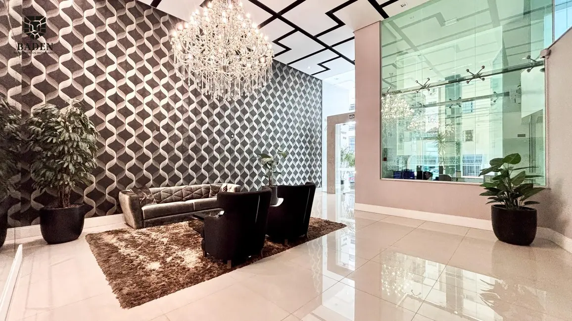 Foto 3 de Apartamento com 3 quartos à venda, 136m2 em Balneario Camboriu - SC