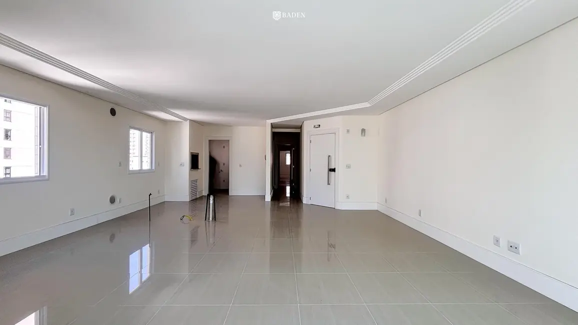 Foto 9 de Apartamento com 3 quartos à venda, 136m2 em Balneario Camboriu - SC