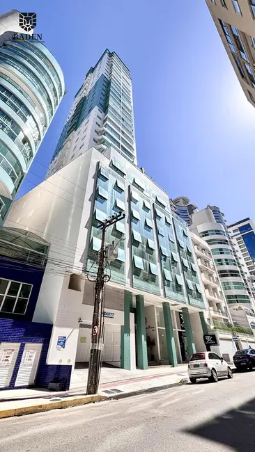 Foto 2 de Apartamento com 3 quartos à venda, 136m2 em Balneario Camboriu - SC