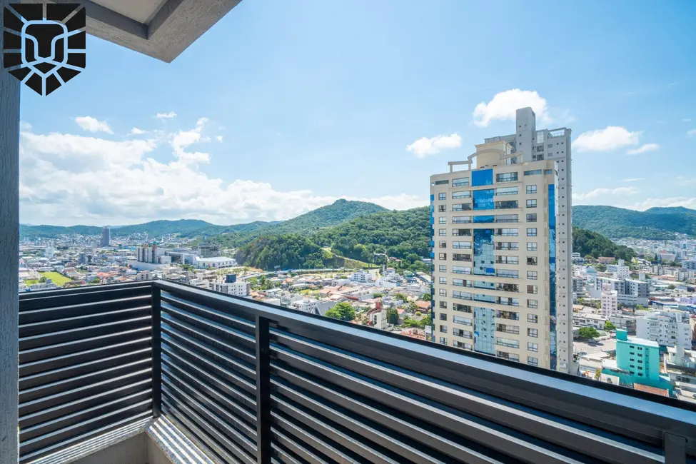 Foto 2 de Cobertura com 4 quartos à venda, 240m2 em Centro, Balneario Camboriu - SC