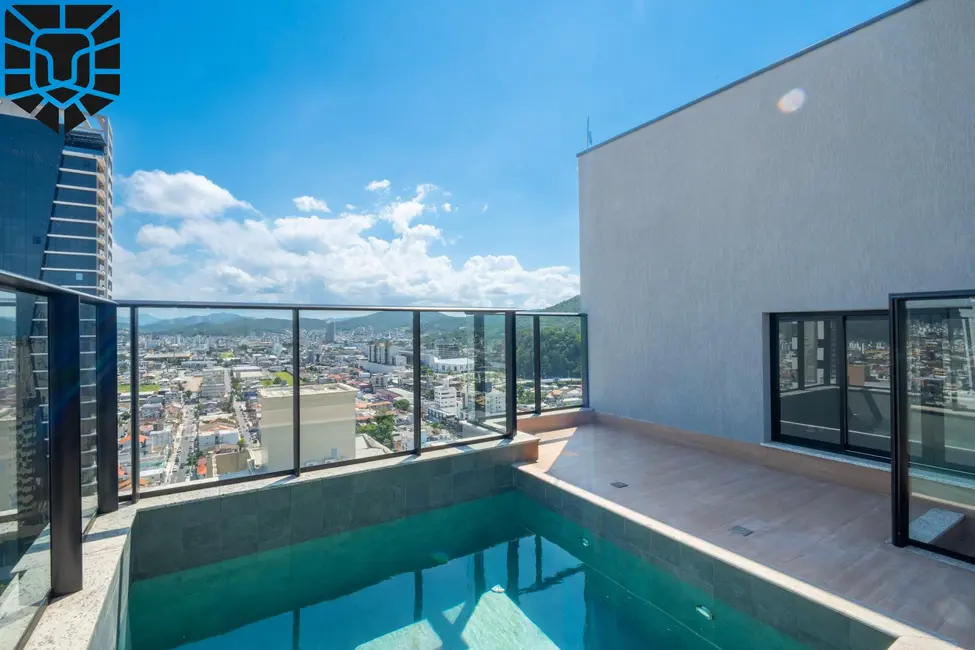 Foto 4 de Cobertura com 4 quartos à venda, 240m2 em Centro, Balneario Camboriu - SC