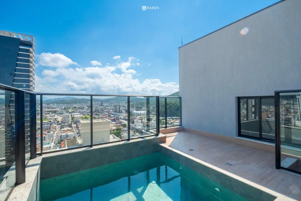 Foto 4 de Cobertura com 4 quartos à venda, 240m2 em Centro, Balneario Camboriu - SC