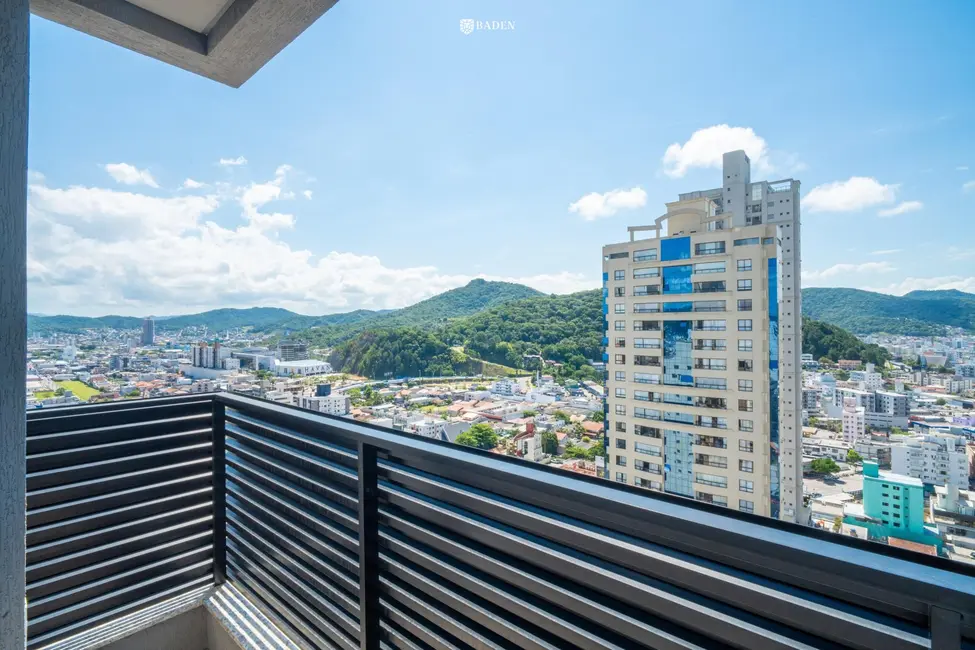 Foto 2 de Cobertura com 4 quartos à venda, 240m2 em Centro, Balneario Camboriu - SC