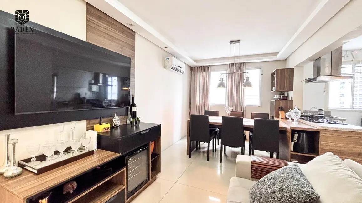 Foto 4 de Apartamento com 2 quartos à venda, 64m2 em Centro, Balneario Camboriu - SC