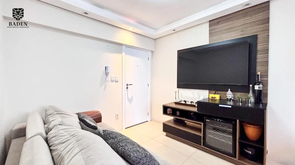 Foto 9 de Apartamento com 2 quartos à venda, 64m2 em Centro, Balneario Camboriu - SC