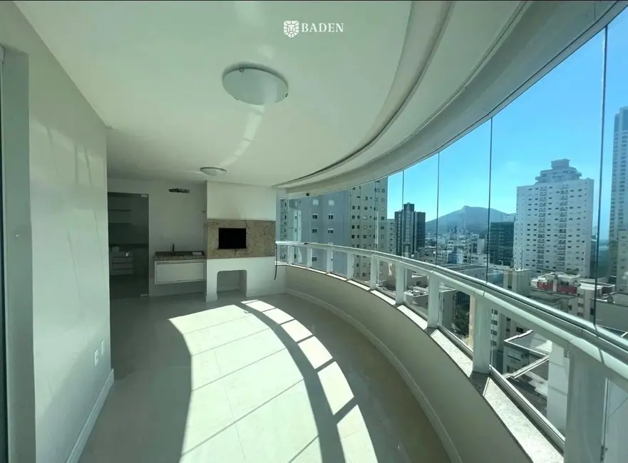Foto 3 de Apartamento com 2 quartos à venda, 123m2 em Centro, Balneario Camboriu - SC
