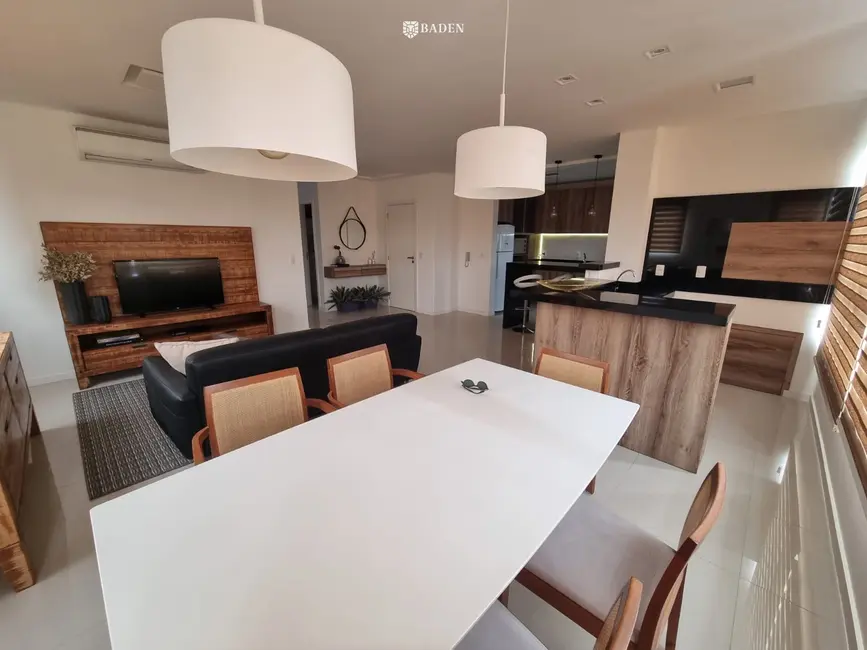 Foto 3 de Apartamento com 2 quartos à venda, 127m2 em Pioneiros, Balneario Camboriu - SC