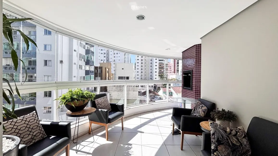 Foto 2 de Apartamento com 2 quartos à venda, 99m2 em Centro, Balneario Camboriu - SC
