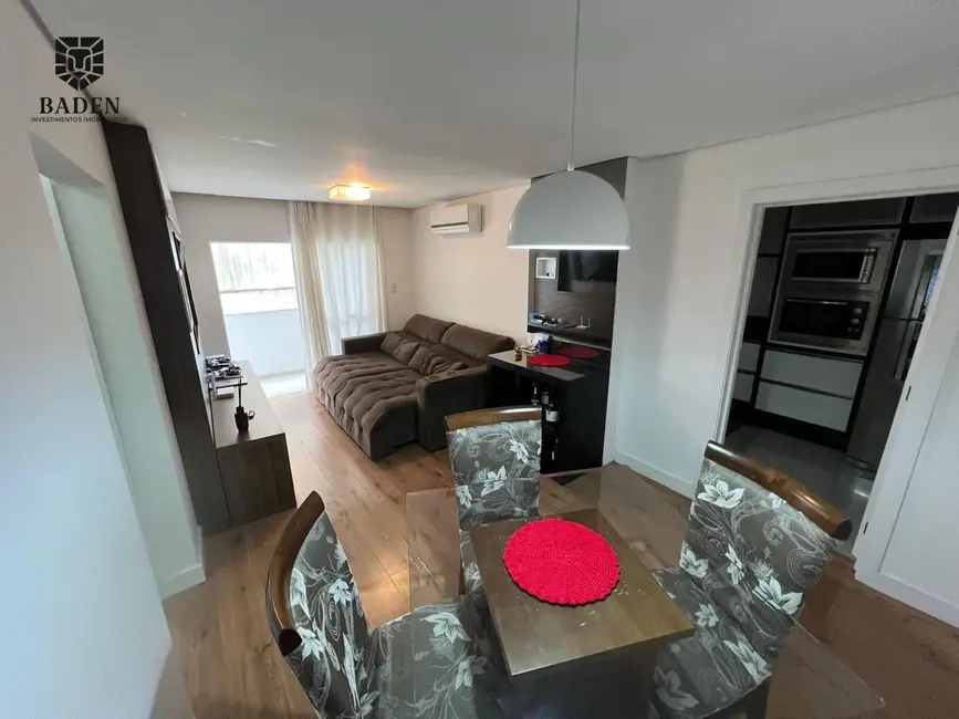 Foto 4 de Apartamento com 2 quartos à venda, 85m2 em Pioneiros, Balneario Camboriu - SC