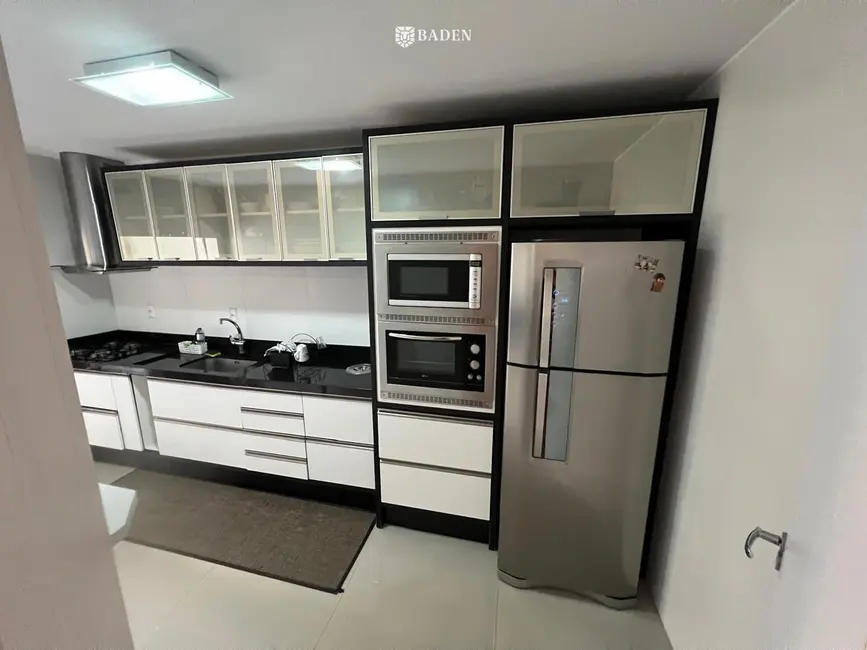 Foto 8 de Apartamento com 2 quartos à venda, 85m2 em Pioneiros, Balneario Camboriu - SC