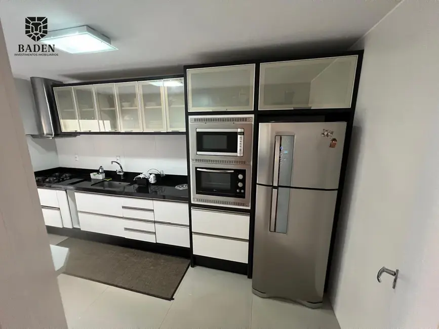 Foto 8 de Apartamento com 2 quartos à venda, 85m2 em Pioneiros, Balneario Camboriu - SC