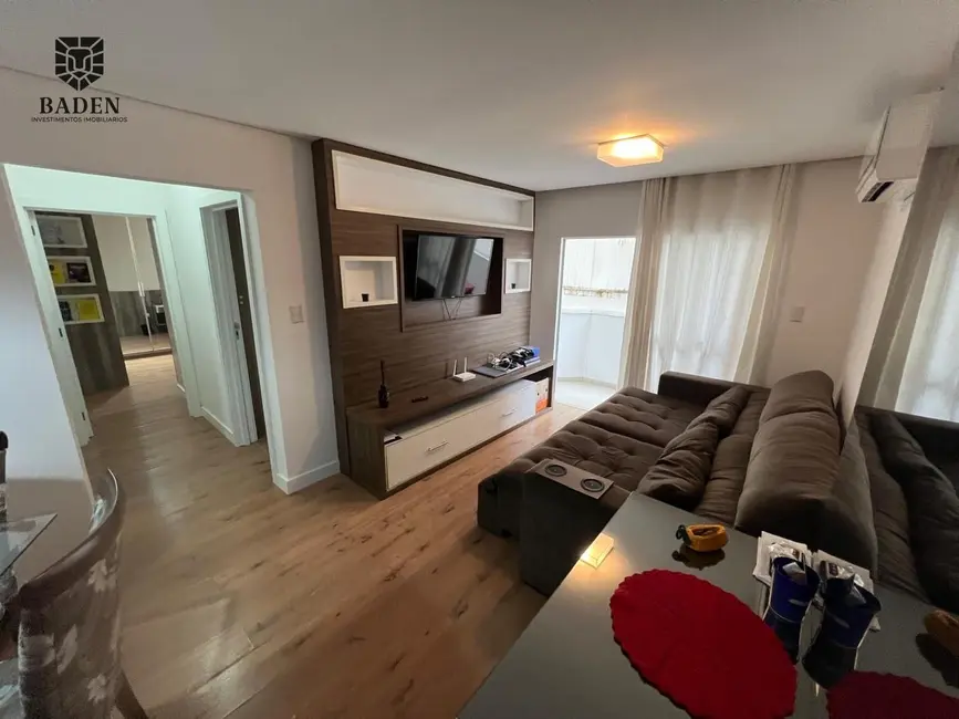 Foto 2 de Apartamento com 2 quartos à venda, 85m2 em Pioneiros, Balneario Camboriu - SC