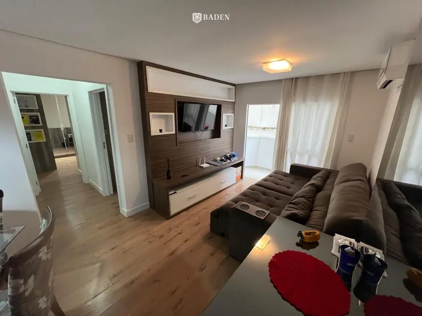Foto 2 de Apartamento com 2 quartos à venda, 85m2 em Pioneiros, Balneario Camboriu - SC
