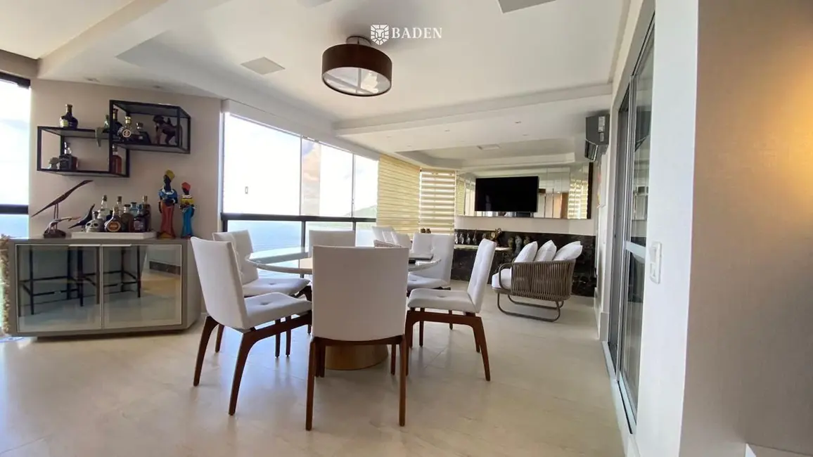 Foto 4 de Cobertura com 4 quartos à venda, 252m2 em Centro, Balneario Camboriu - SC