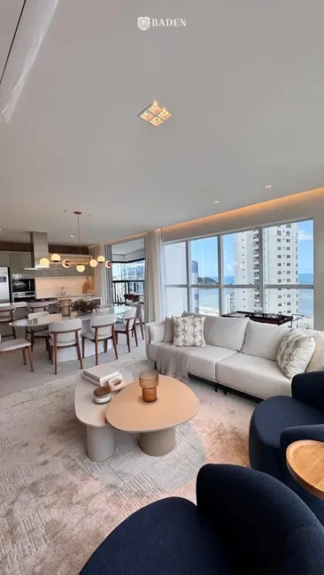 Apartamento com 4 quartos à venda, 190m2 em Balneario Camboriu - SC - imagem 2 Foto 2 de Apartamento com 4 quartos à venda, 190m2 em Balneario Camboriu - SC