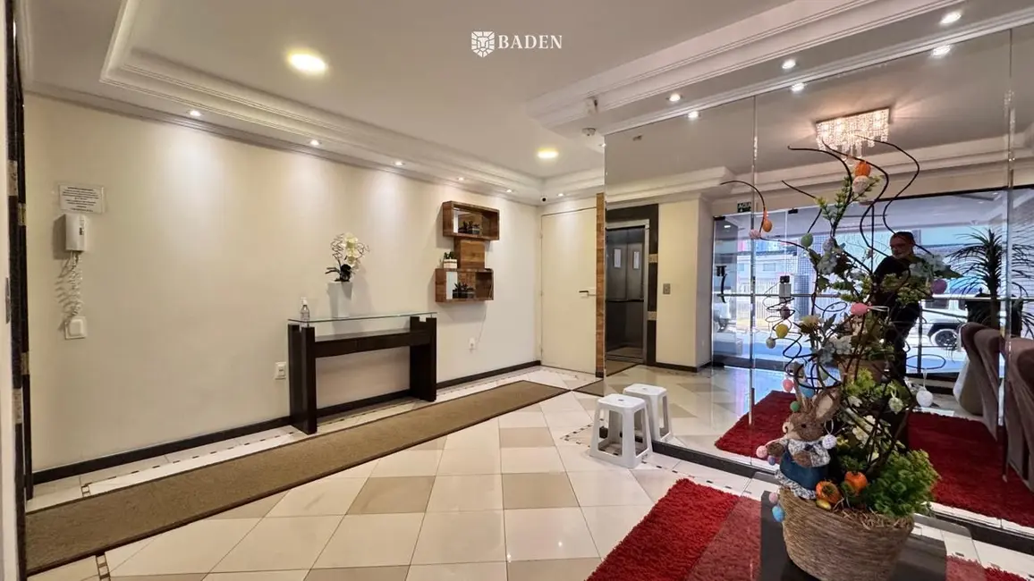 Foto 4 de Apartamento com 2 quartos à venda, 120m2 em Centro, Balneario Camboriu - SC