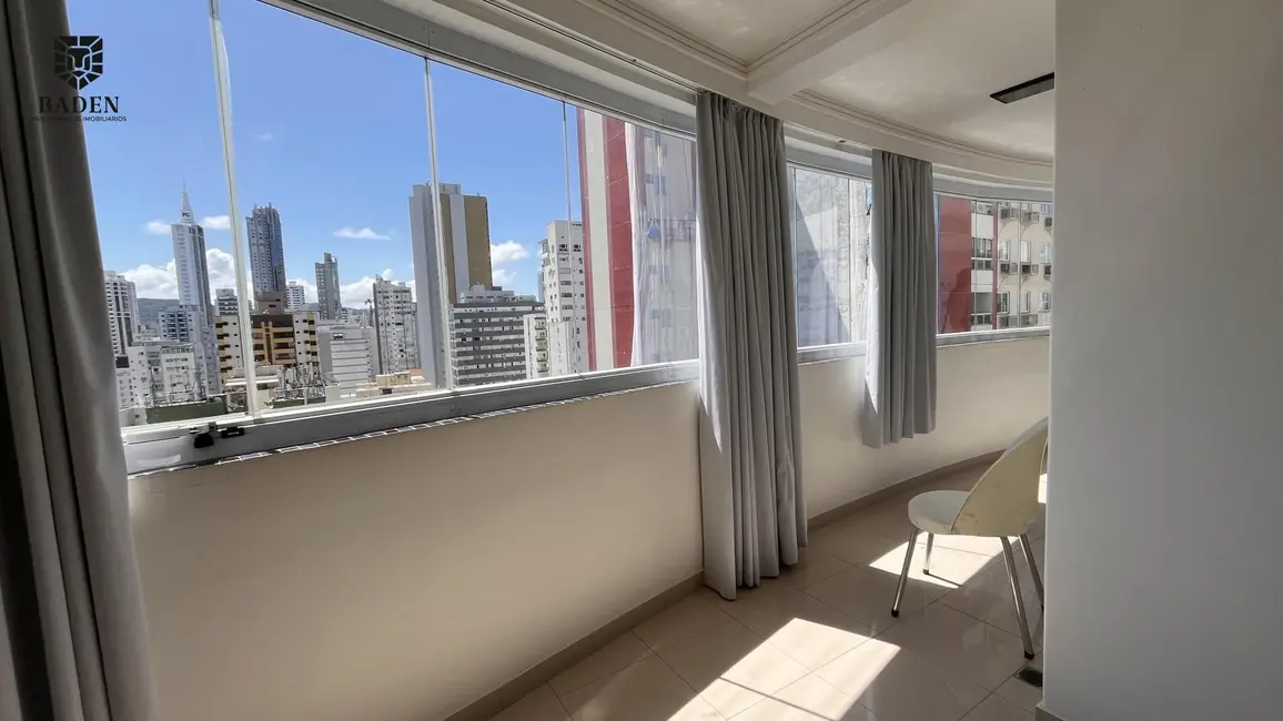 Apartamento com 3 quartos à venda, 170m2 em Centro, Balneario Camboriu - SC - imagem 1 Foto 1 de Apartamento com 3 quartos à venda, 170m2 em Centro, Balneario Camboriu - SC