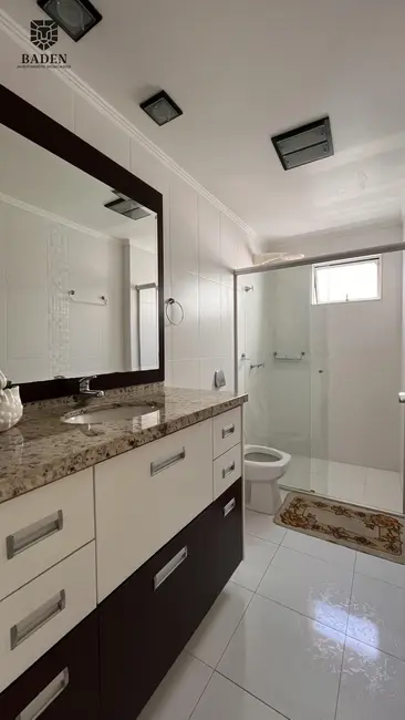 Apartamento com 3 quartos à venda, 170m2 em Centro, Balneario Camboriu - SC - imagem 9 Foto 9 de Apartamento com 3 quartos à venda, 170m2 em Centro, Balneario Camboriu - SC