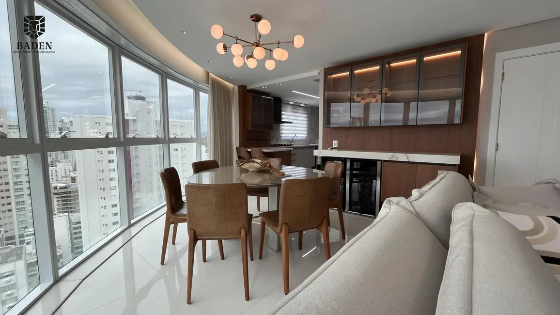 Foto 2 de Apartamento com 4 quartos à venda, 132m2 em Centro, Balneario Camboriu - SC