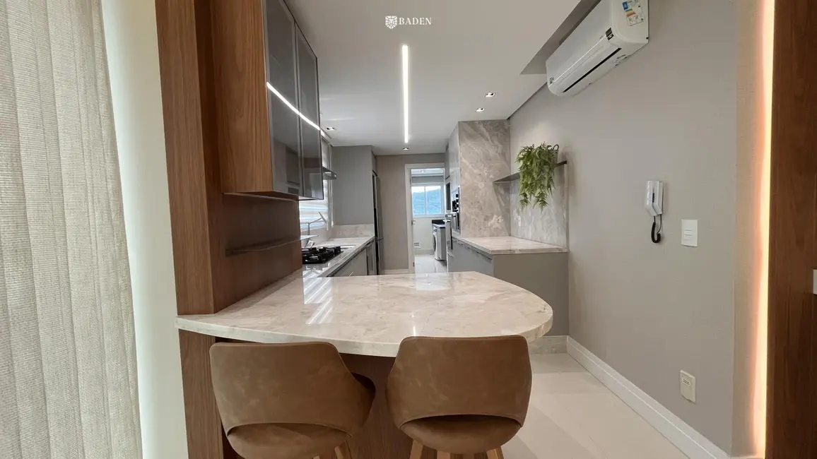 Foto 4 de Apartamento com 4 quartos à venda, 132m2 em Centro, Balneario Camboriu - SC