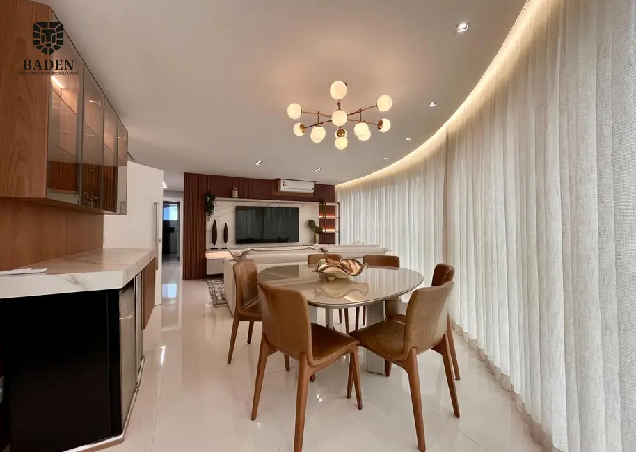 Foto 5 de Apartamento com 4 quartos à venda, 132m2 em Centro, Balneario Camboriu - SC