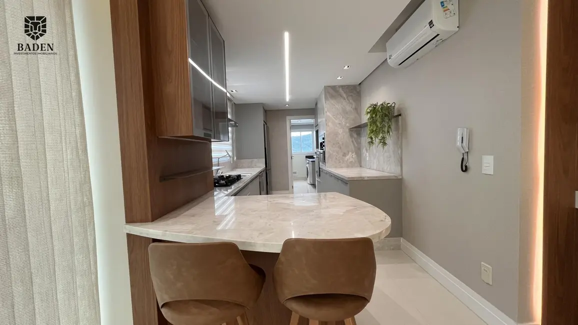 Foto 4 de Apartamento com 4 quartos à venda, 132m2 em Centro, Balneario Camboriu - SC