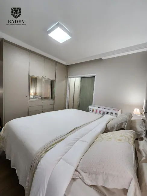 Apartamento com 3 quartos à venda, 103m2 em Centro, Balneario Camboriu - SC - imagem 9 Foto 9 de Apartamento com 3 quartos à venda, 103m2 em Centro, Balneario Camboriu - SC