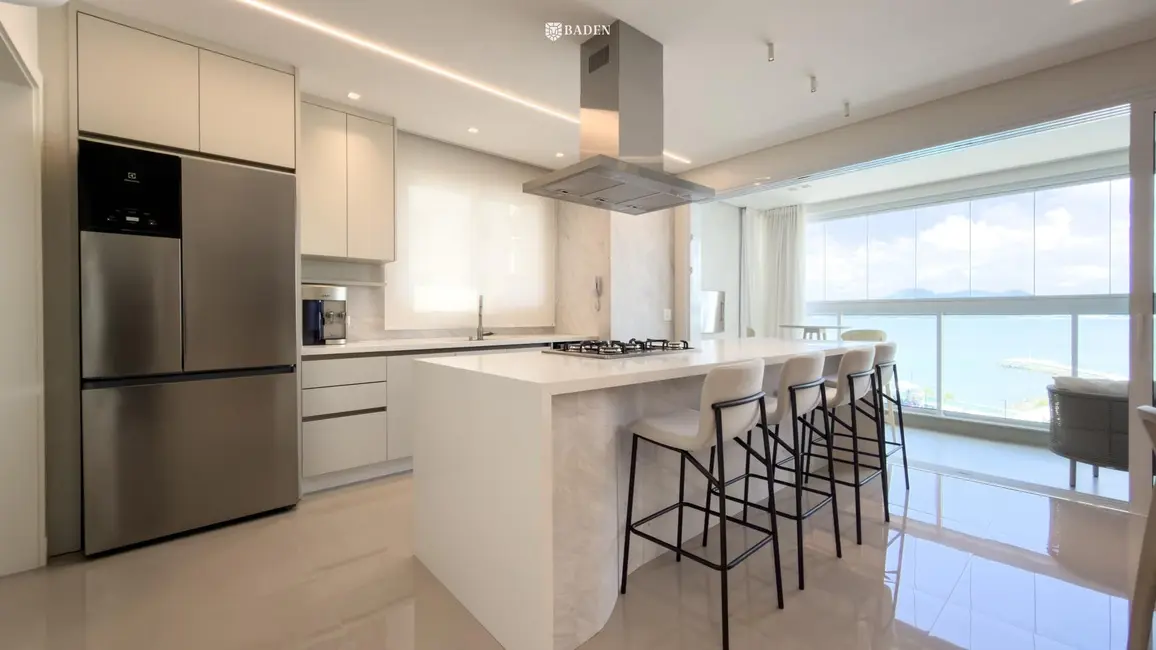 Foto 6 de Apartamento com 4 quartos à venda, 160m2 em Pioneiros, Balneario Camboriu - SC