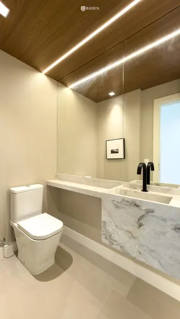 Foto 9 de Apartamento com 4 quartos à venda, 160m2 em Pioneiros, Balneario Camboriu - SC