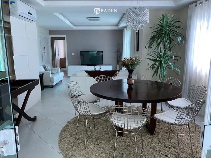 Foto 2 de Apartamento com 3 quartos à venda, 161m2 em Centro, Balneario Camboriu - SC