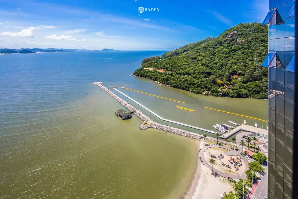 Apartamento com 4 quartos à venda, 237m2 em Balneario Camboriu - SC - imagem 3 Foto 3 de Apartamento com 4 quartos à venda, 237m2 em Balneario Camboriu - SC