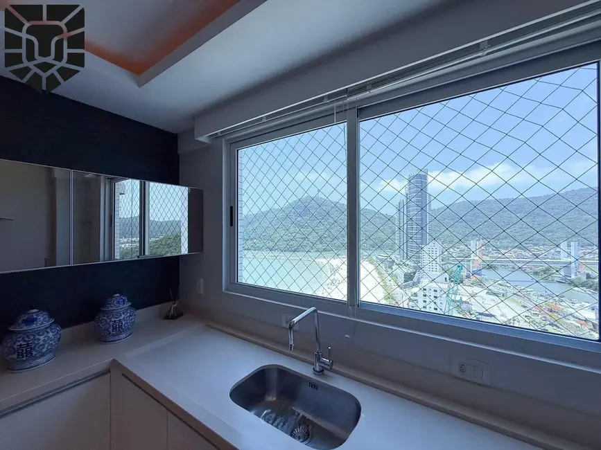 Foto 7 de Apartamento com 3 quartos para alugar, 320m2 em Centro, Balneario Camboriu - SC