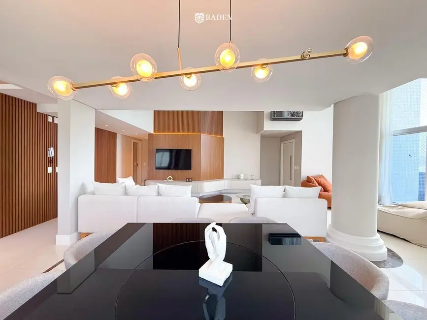 Foto 5 de Apartamento com 3 quartos para alugar, 320m2 em Centro, Balneario Camboriu - SC
