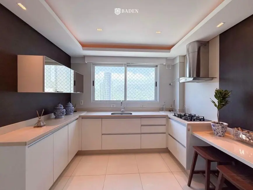 Foto 8 de Apartamento com 3 quartos para alugar, 320m2 em Centro, Balneario Camboriu - SC