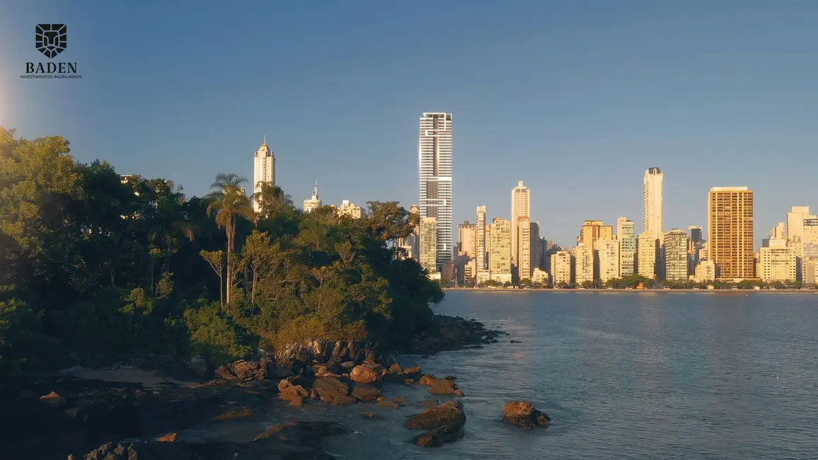 Apartamento com 4 quartos à venda, 178m2 em Centro, Balneario Camboriu - SC - imagem 3 Foto 3 de Apartamento com 4 quartos à venda, 178m2 em Centro, Balneario Camboriu - SC