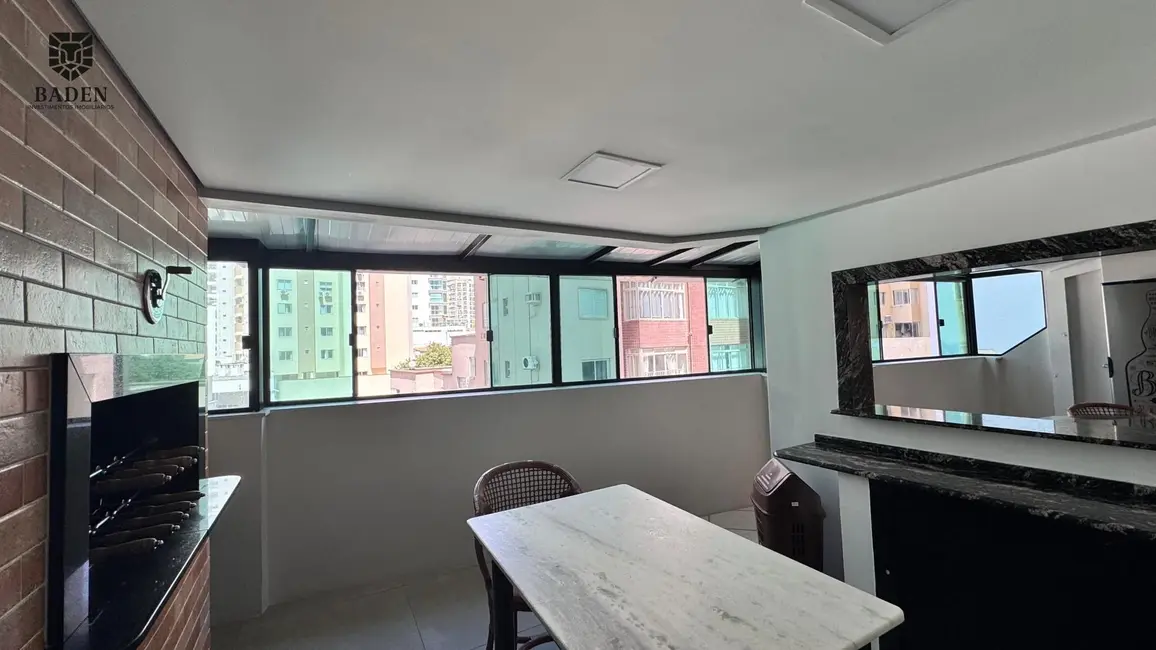 Apartamento com 3 quartos à venda, 98m2 em Centro, Balneario Camboriu - SC - imagem 6 Foto 6 de Apartamento com 3 quartos à venda, 98m2 em Centro, Balneario Camboriu - SC