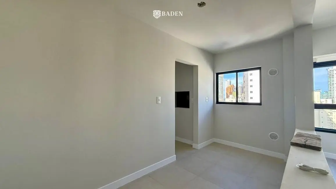Foto 4 de Apartamento com 1 quarto à venda, 55m2 em Centro, Balneario Camboriu - SC