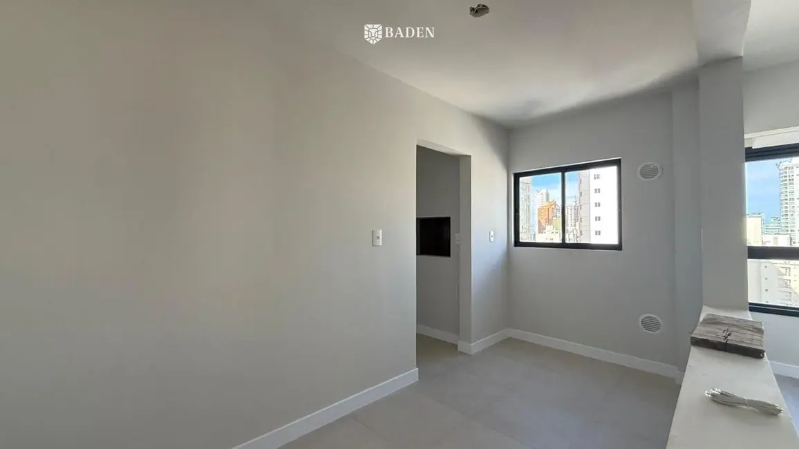 Foto 5 de Apartamento com 1 quarto à venda, 55m2 em Centro, Balneario Camboriu - SC