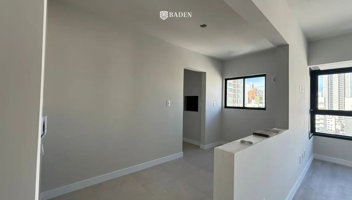Foto 3 de Apartamento com 1 quarto à venda, 55m2 em Centro, Balneario Camboriu - SC