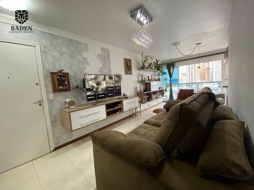 Apartamento com 3 quartos à venda, 98m2 em Centro, Balneario Camboriu - SC - imagem 4 Foto 4 de Apartamento com 3 quartos à venda, 98m2 em Centro, Balneario Camboriu - SC