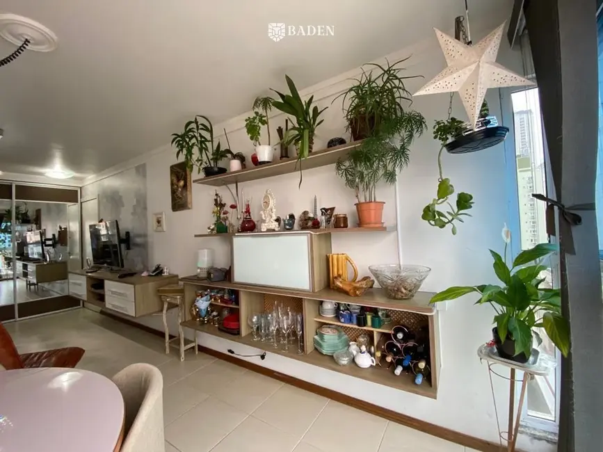 Apartamento com 3 quartos à venda, 98m2 em Centro, Balneario Camboriu - SC - imagem 8 Foto 8 de Apartamento com 3 quartos à venda, 98m2 em Centro, Balneario Camboriu - SC