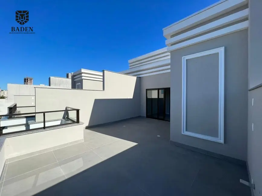 Apartamento com 3 quartos à venda, 205m2 em Centro, Balneario Camboriu - SC - imagem 4 Foto 4 de Apartamento com 3 quartos à venda, 205m2 em Centro, Balneario Camboriu - SC