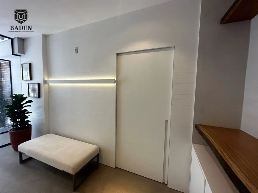 Foto 3 de Apartamento com 2 quartos à venda, 93m2 em Centro, Balneario Camboriu - SC