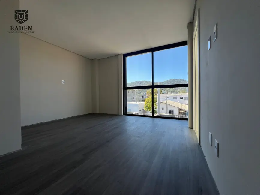 Apartamento com 3 quartos à venda, 240m2 em Barra, Balneario Camboriu - SC - imagem 8 Foto 8 de Apartamento com 3 quartos à venda, 240m2 em Barra, Balneario Camboriu - SC