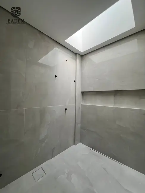 Apartamento com 3 quartos à venda, 240m2 em Barra, Balneario Camboriu - SC - imagem 9 Foto 9 de Apartamento com 3 quartos à venda, 240m2 em Barra, Balneario Camboriu - SC