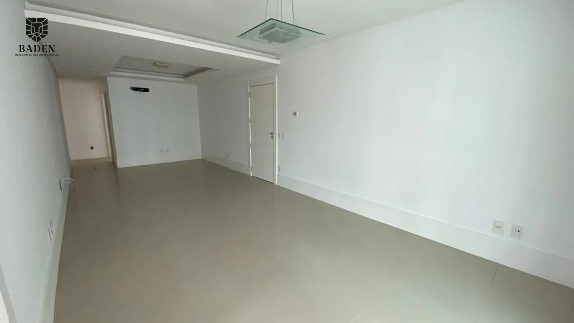 Apartamento com 3 quartos à venda, 139m2 em Centro, Balneario Camboriu - SC - imagem 6 Foto 6 de Apartamento com 3 quartos à venda, 139m2 em Centro, Balneario Camboriu - SC