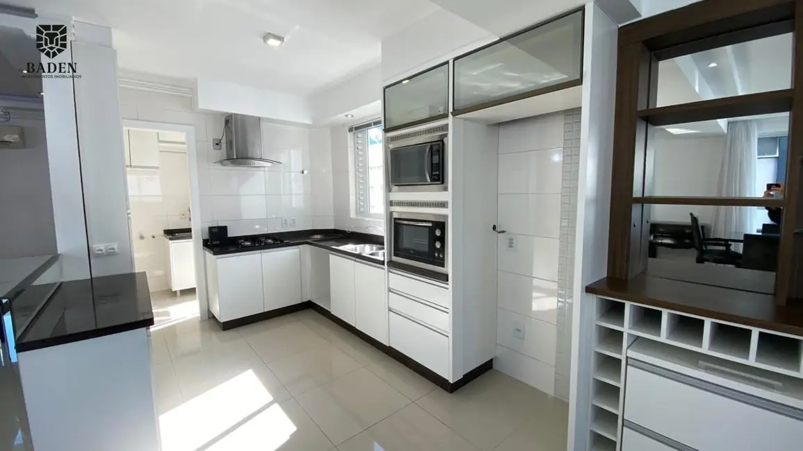 Foto 5 de Apartamento com 3 quartos à venda, 134m2 em Centro, Balneario Camboriu - SC