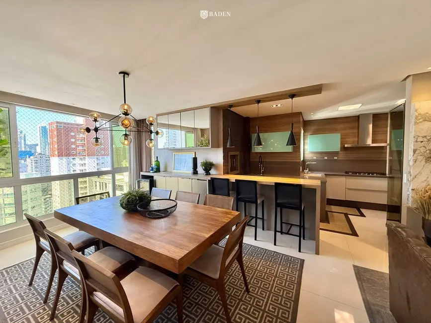 Foto 2 de Apartamento com 4 quartos à venda, 143m2 em Centro, Balneario Camboriu - SC